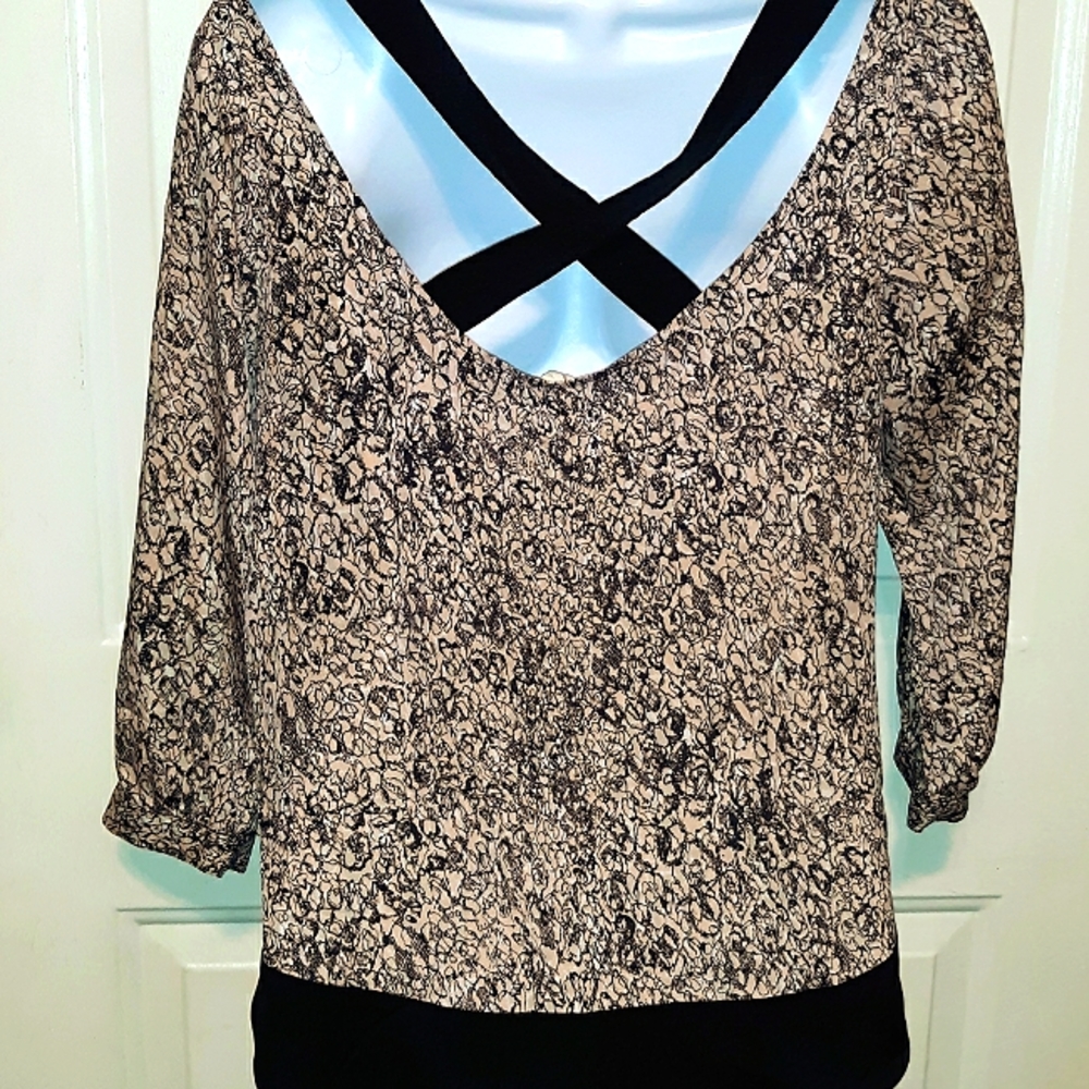 Like New *BCBGeneration Crisscross back blouse S